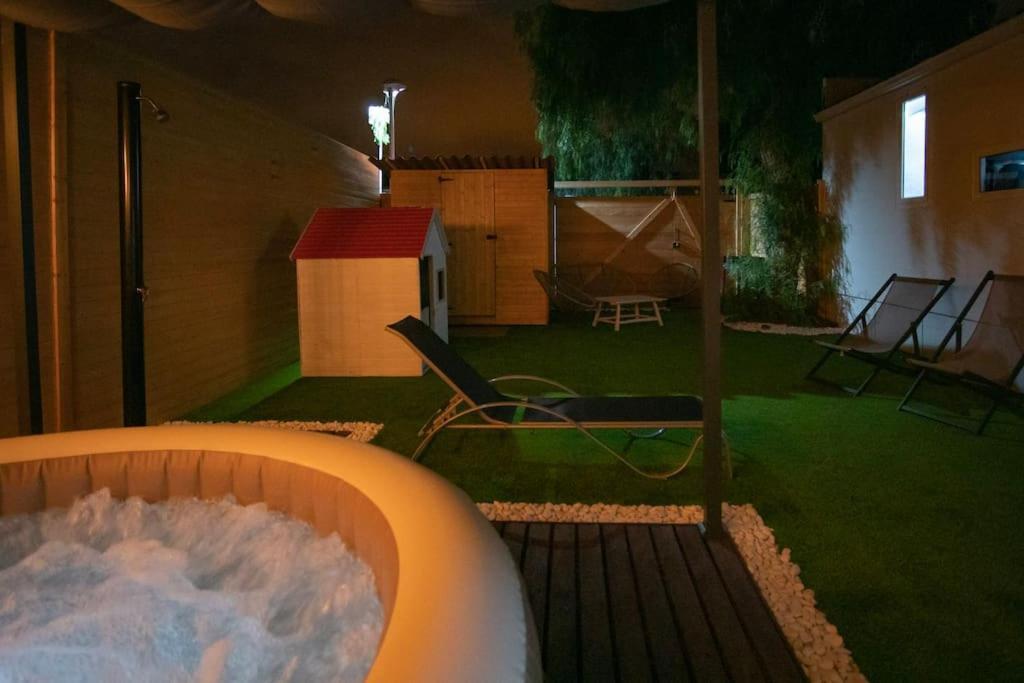 Private Paradise On Cozy Campsite, Jacuzzi, Netflix 拉斯加莱塔斯 外观 照片